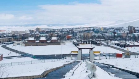 ФОТО: Хөвсгөл, Говь-Алтай, Завхан, Архангай аймагт цас оржээ